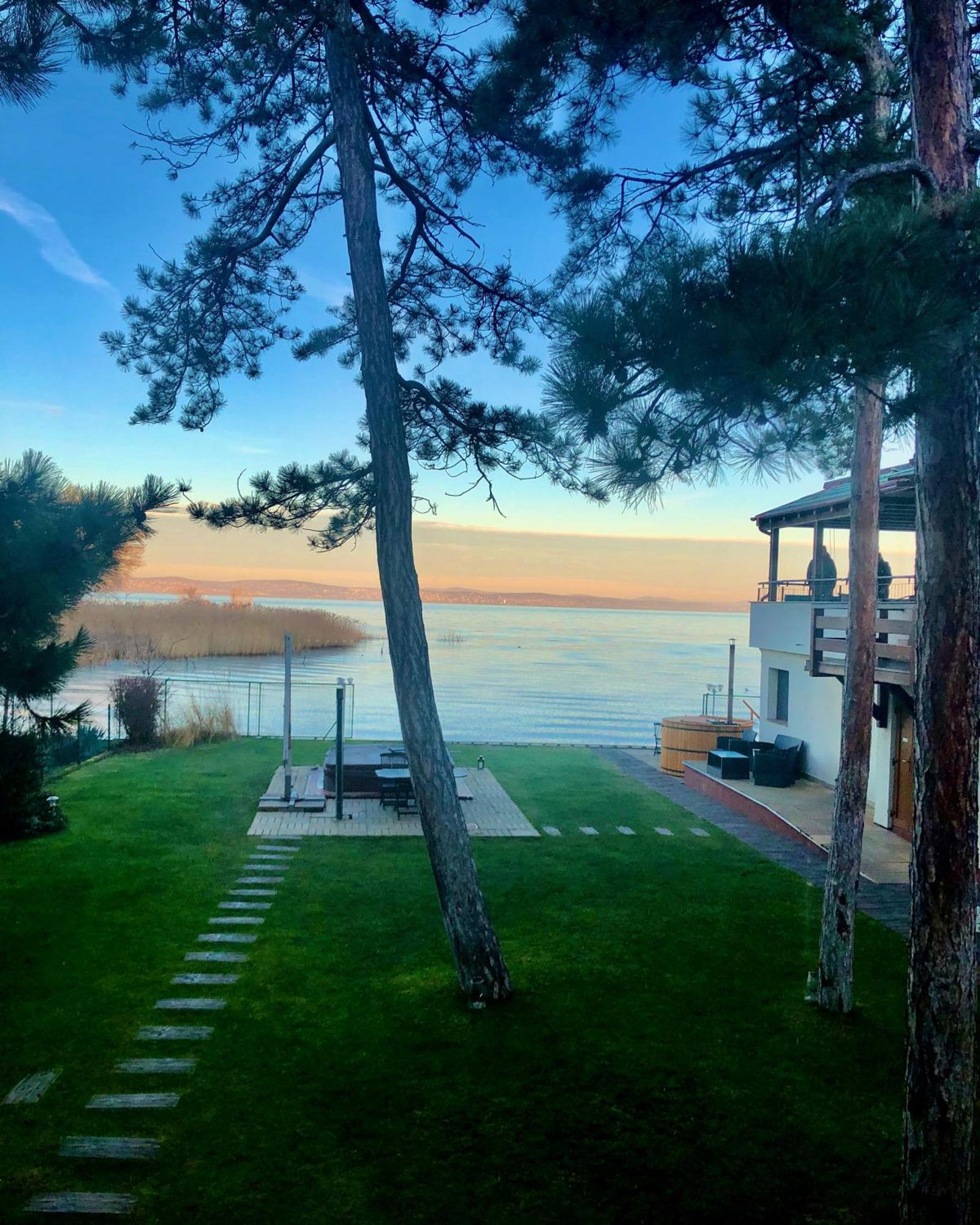 Royal Mediterran Siófok Exteriér fotografie